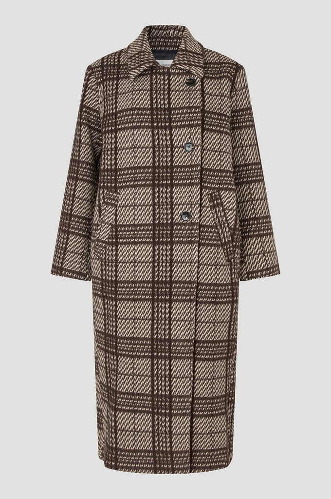Second Female Loire Coat