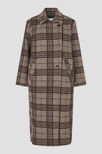 Second Female Loire Coat