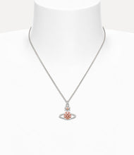 Vivienne Westwood REINA PENDANT