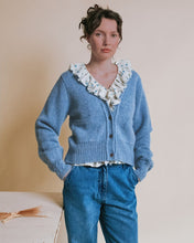 AW26 PULL Cardigan Ultra soft light blue
