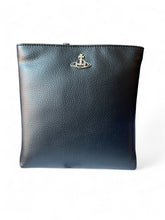 SS24 Vivienne Westwood Squire New Square Crossbody silver orb