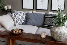 Hurricane, antique white