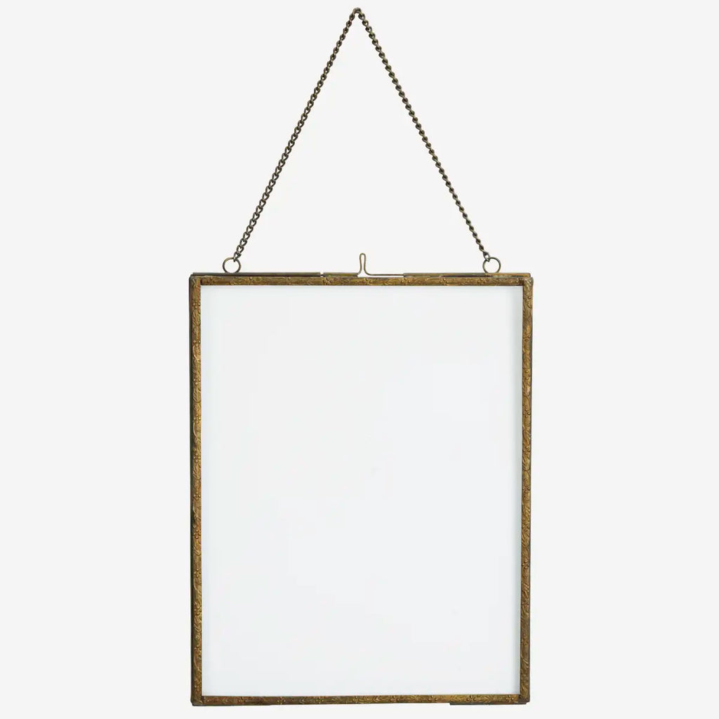 Madam Stoltz Hanging Photo Frame