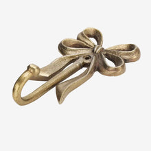 WALL HOOK W/ BOW
