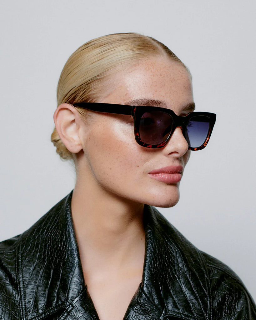 A.KJAERBEDE Nancy - Black Demi Tortoise