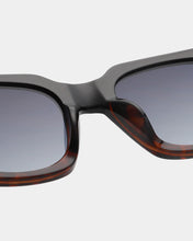 A.KJAERBEDE Nancy - Black Demi Tortoise