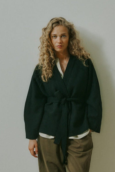 Ea Raglan Short Cardigan Black