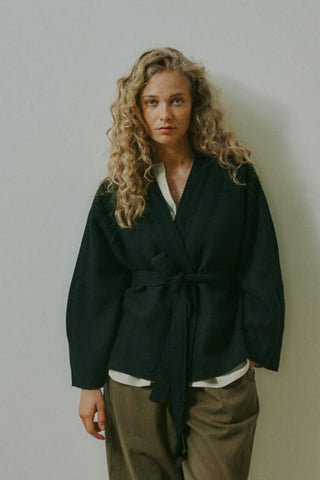 Ea Raglan Short Cardigan Black
