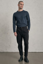 Transit Loose-fit ergonomic trousers in cotton stretch