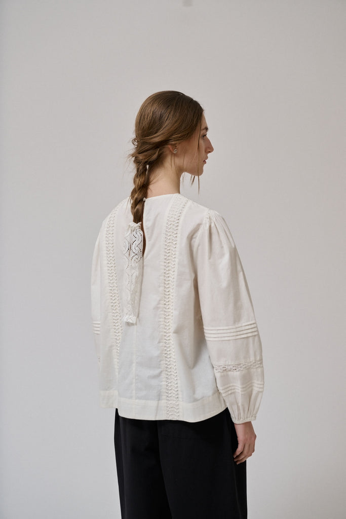 Anne-Mi White Sand Clover ls blouse