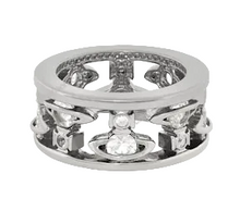 Vivienne Westwood Cheshire ring platinum