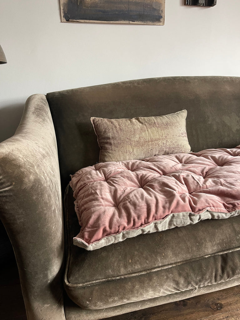 Maitri Velvet and Linen mattress - Rose
