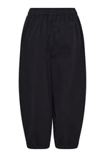 Anne-Mi Black Flora barrel pant black