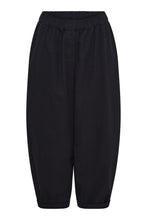 Anne-Mi Black Flora barrel pant black