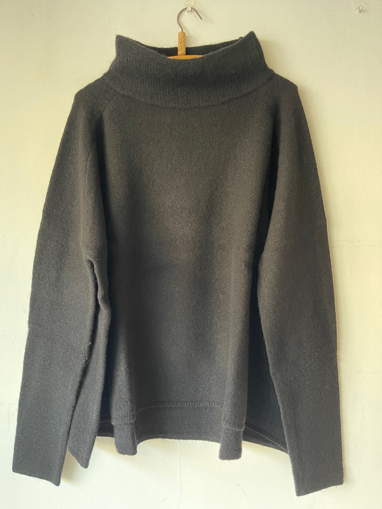 Rundholz AW25 3320701 pullover black