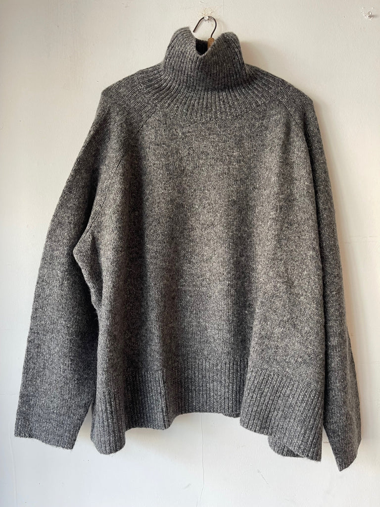Rundholz AW25 3480701 pullover dark grey