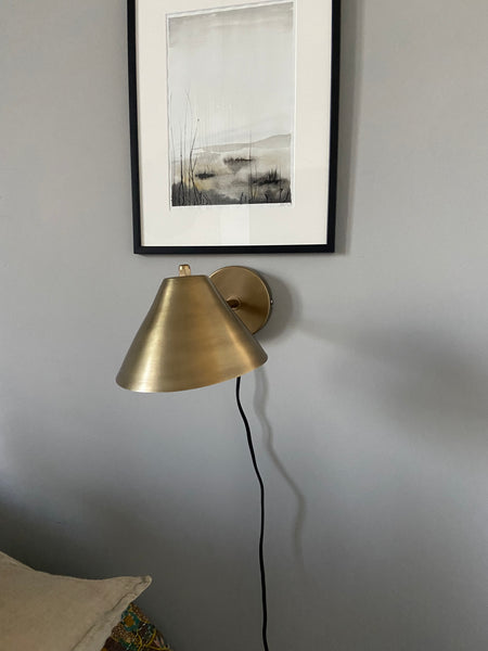 Wall Lamp, Antera Small, Brass finish iron