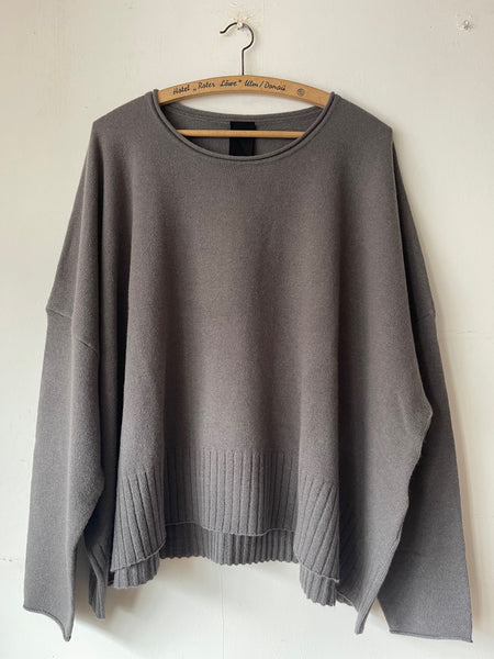 Rundholz AW25 3450708 pullover dark grey