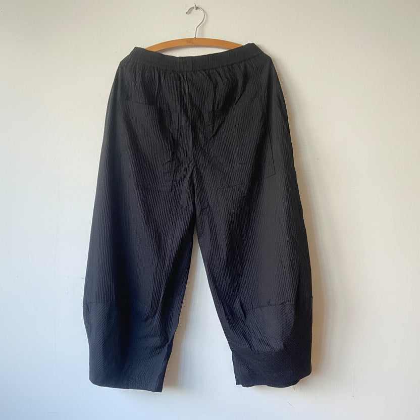 Rundholz AW26 3420104 trousers black
