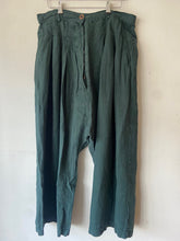 Rundholz AW26 3530102 trousers forest