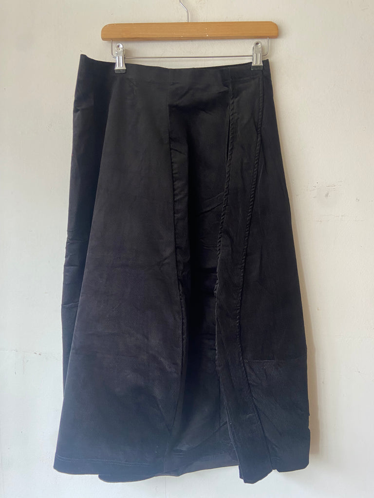 Rundholz AW26 3500102 trousers forest