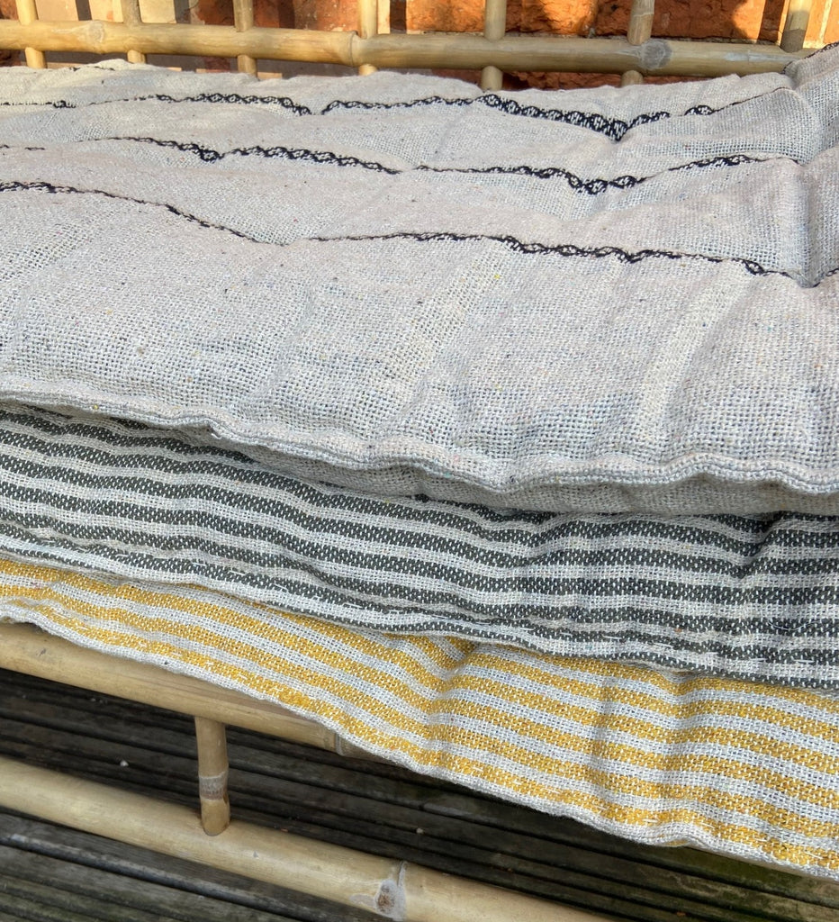 Cream and black chain stripe mattress