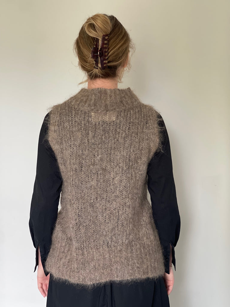WDTS - Reena Mohair vest -Walnut