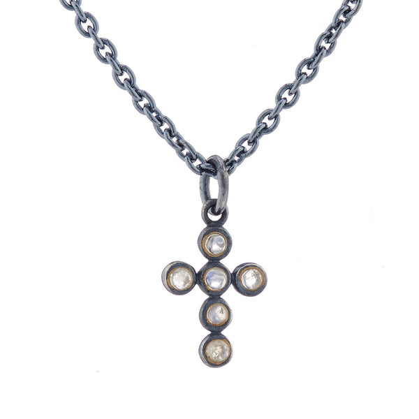 Therese cross necklace