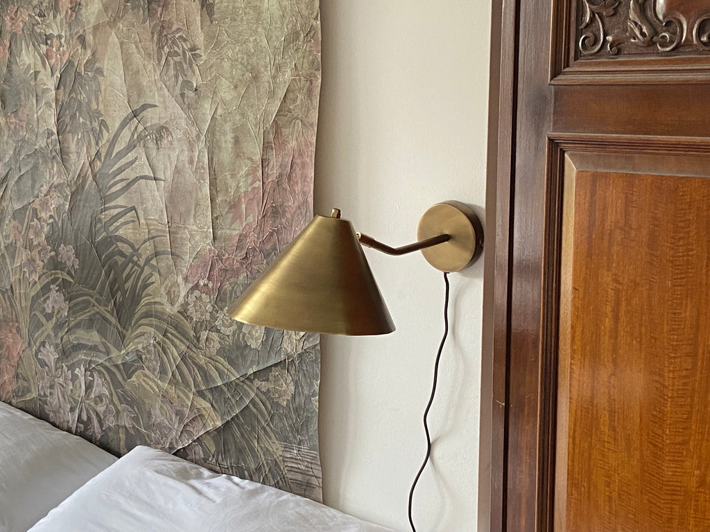 Wall Lamp, Antera Small, Brass finish iron