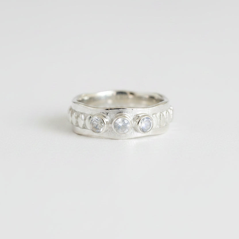 925 Silver Jaggered Ring  3 Faceted Rainbow stones