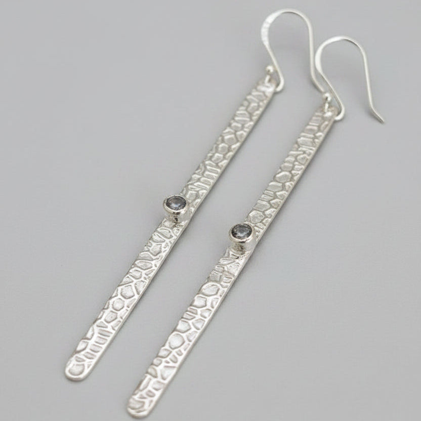 Long Hammered 925 Earrings - Silver with Labrodorite Stone