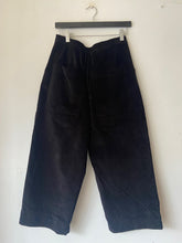 Rundholz AW25 3230102 trousers black