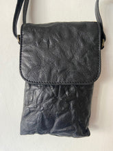 WDTS Nomad Phone Bag