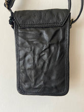 WDTS Nomad Phone Bag