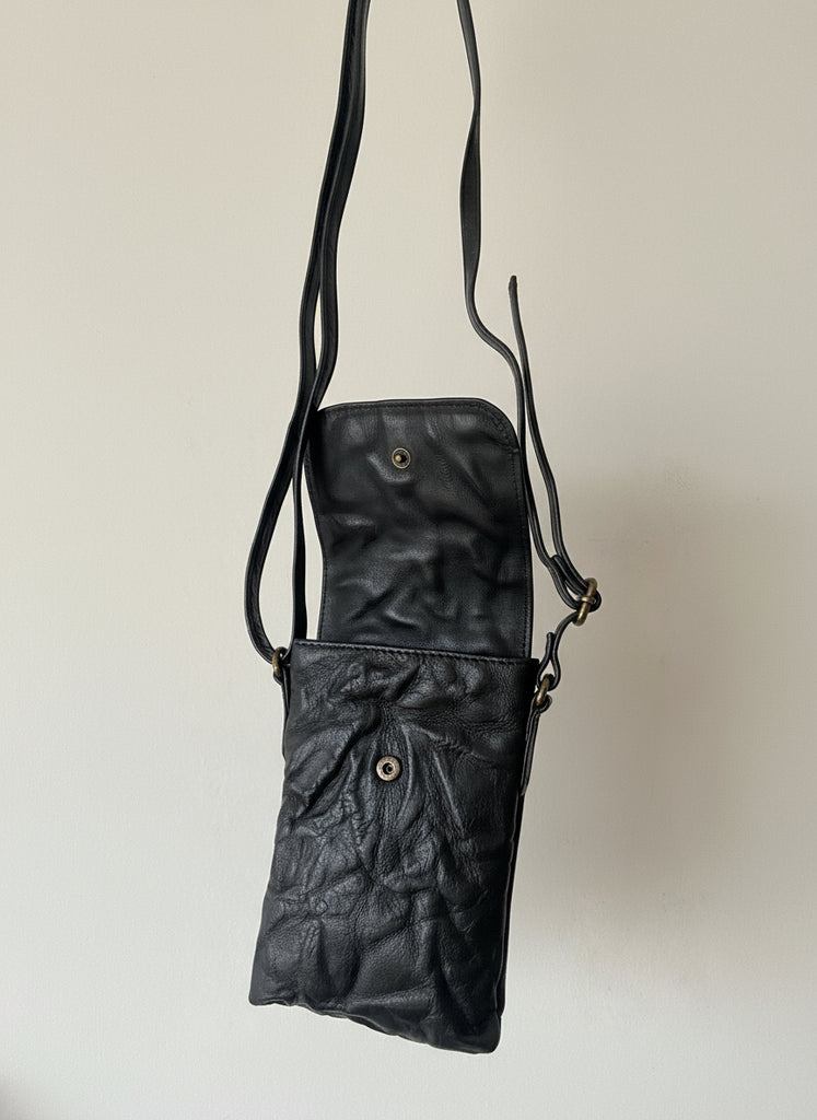 WDTS Nomad Phone Bag
