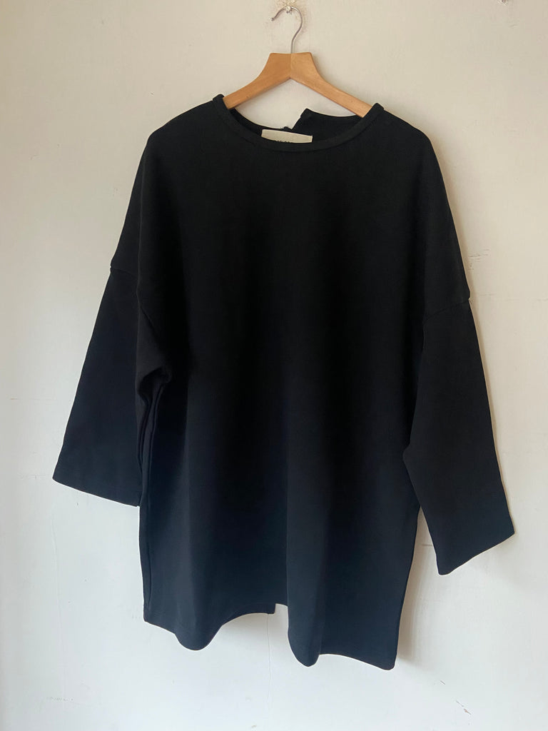 WDTS Asymmetric Heavy Jersey Heron Top Black
