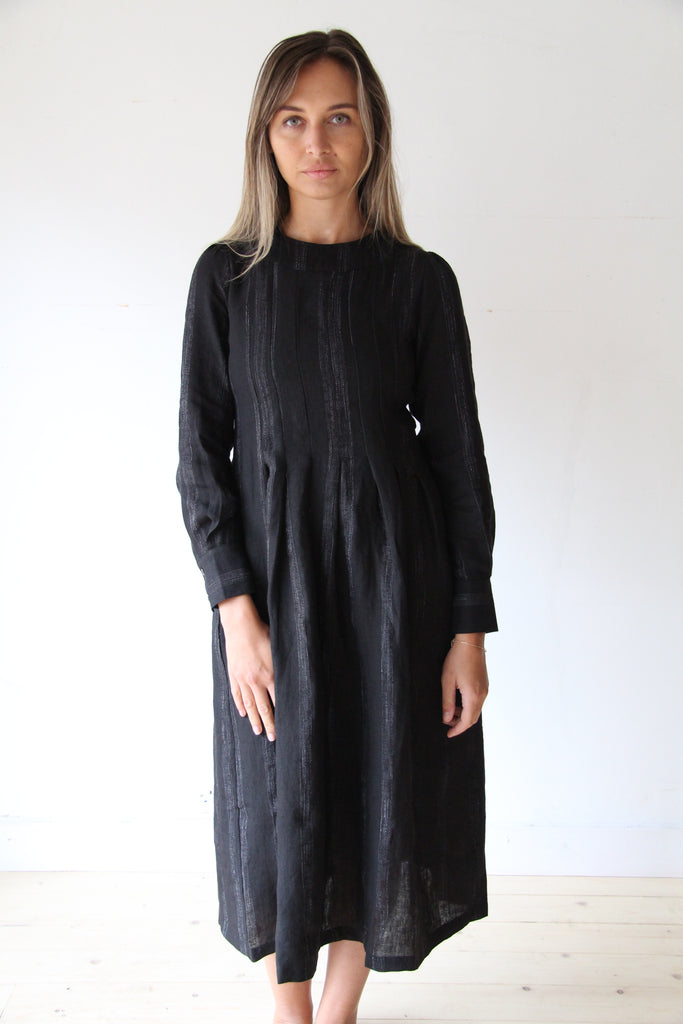 WDTS  - Tilly dress - Black Linen with a grey thread