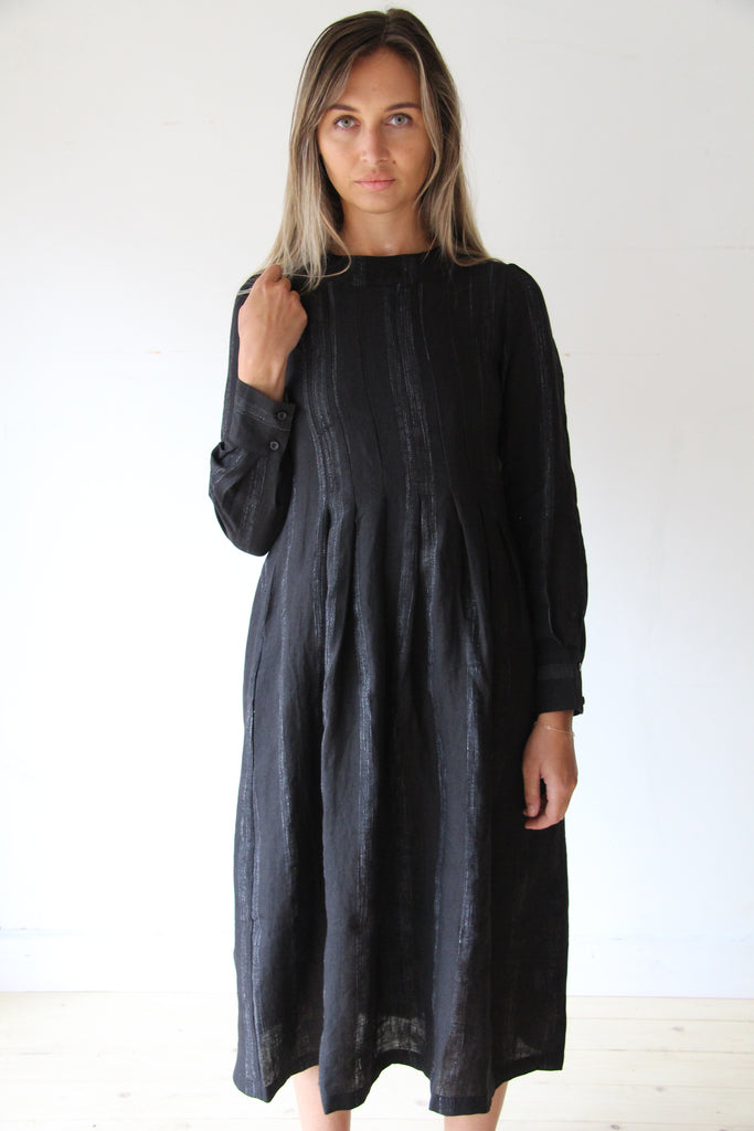 WDTS  - Tilly dress - Black Linen with a grey thread