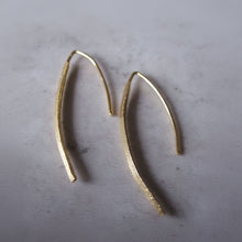 Small Curved Drop Earrings 925 Silver - Gold