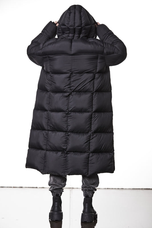 thom/krom AW25 M J 77 Coat Black