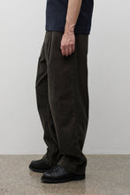 AW26 Norse Projects Volda Pleated Wide Wale Corduroy Trouser, Beluga