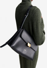 A.P.C SS27 LZZ BLACK SAC SIMONE