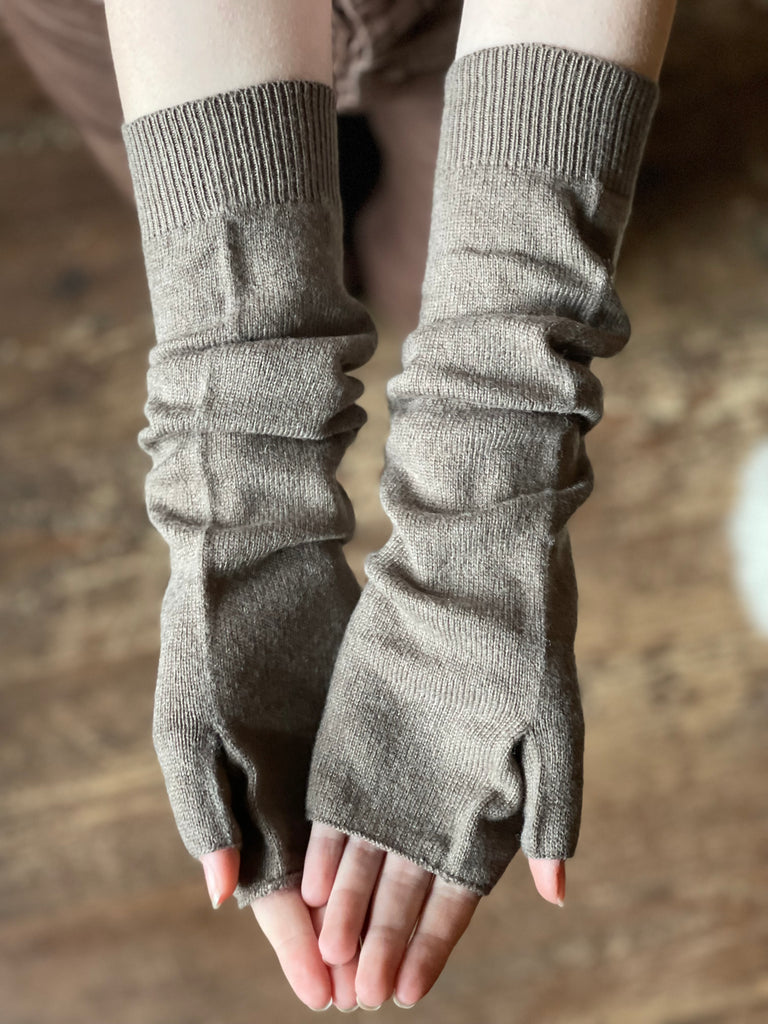 WDTS - Arm warmers in beige wool