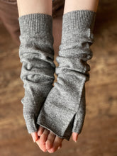 WDTS - Arm warmers in grey wool