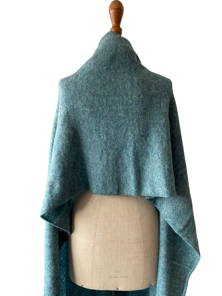 Rundholz AW25 2467706 knitted scarf lagoon mel