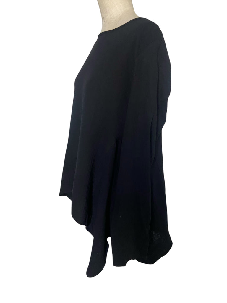 WDTS  Lila top black