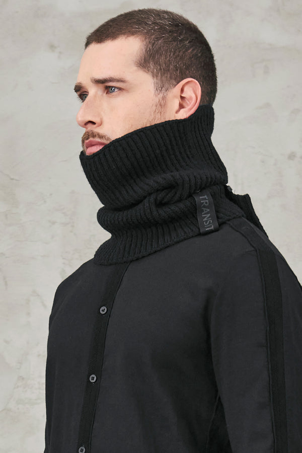 Transit Ribbed knit balaclava in cablé virgin wool with detachable hat