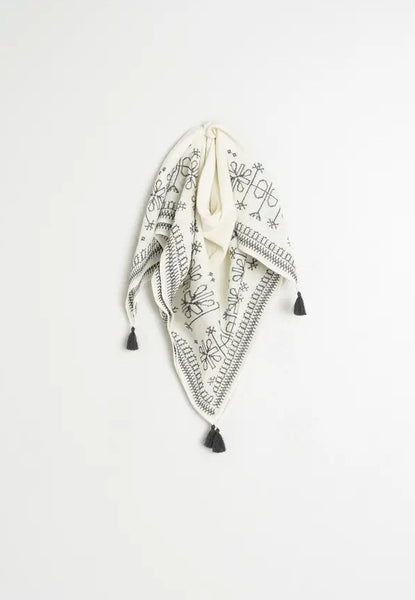 INDI&COLD RG660 ETHNIC-EMBROIDERY SCARF