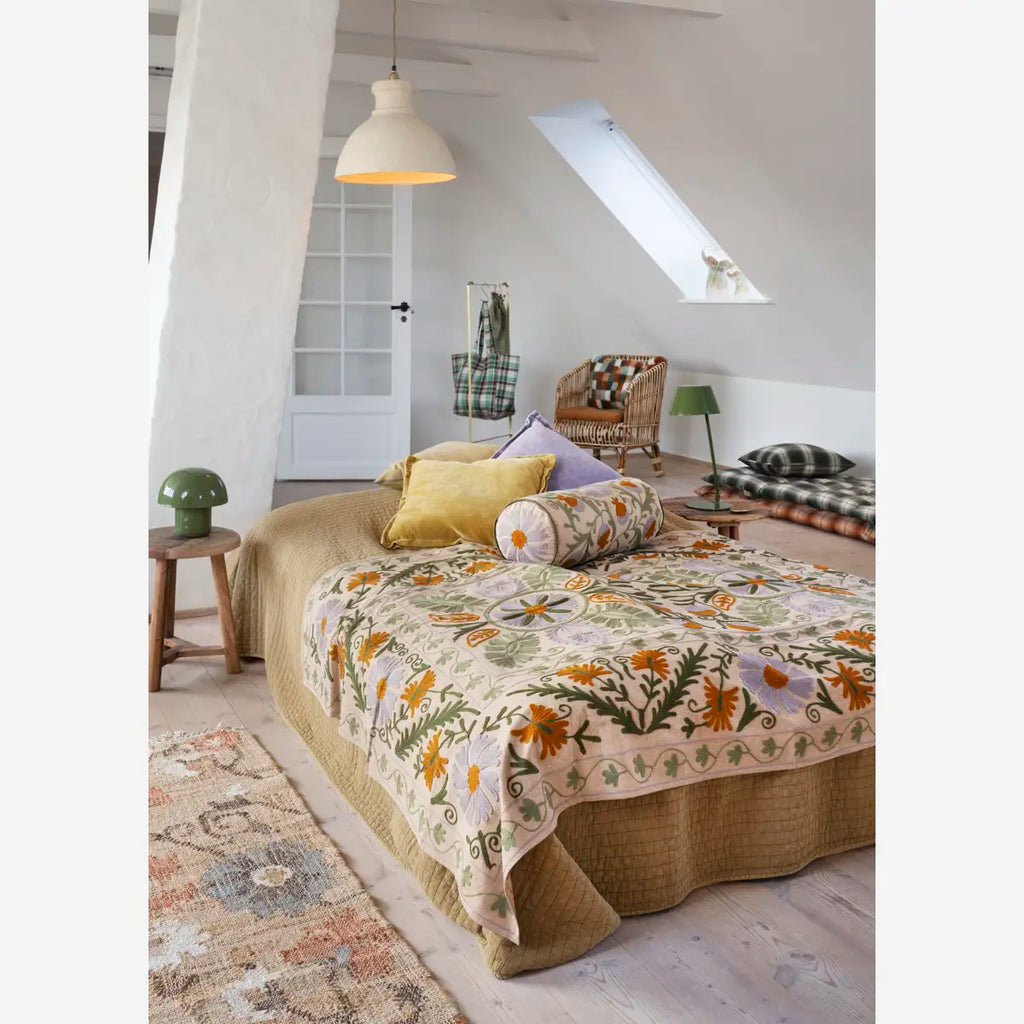 Madam Stoltz Suzani embroidered throw