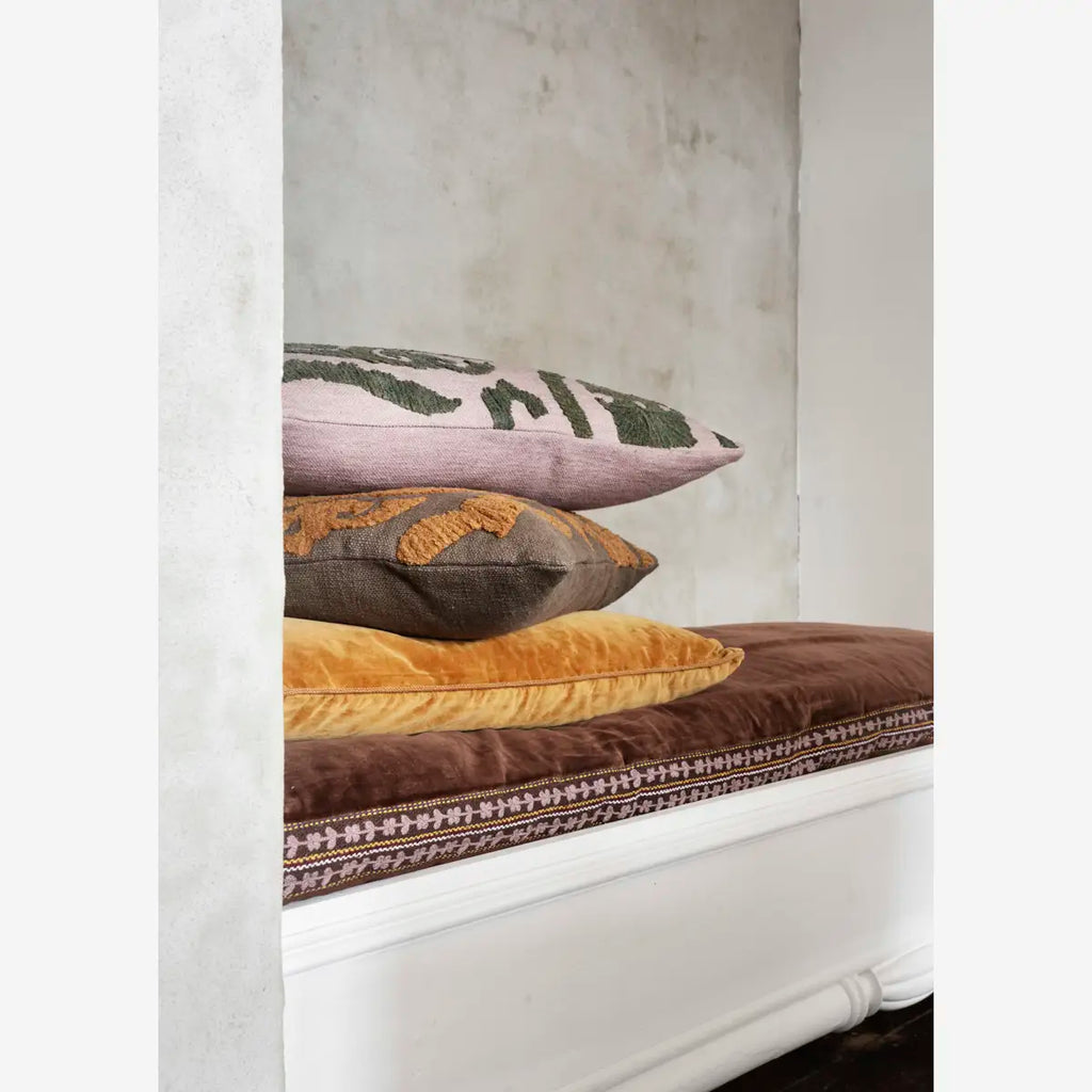 Madam Stolz Velvet mattress w/ embroidery